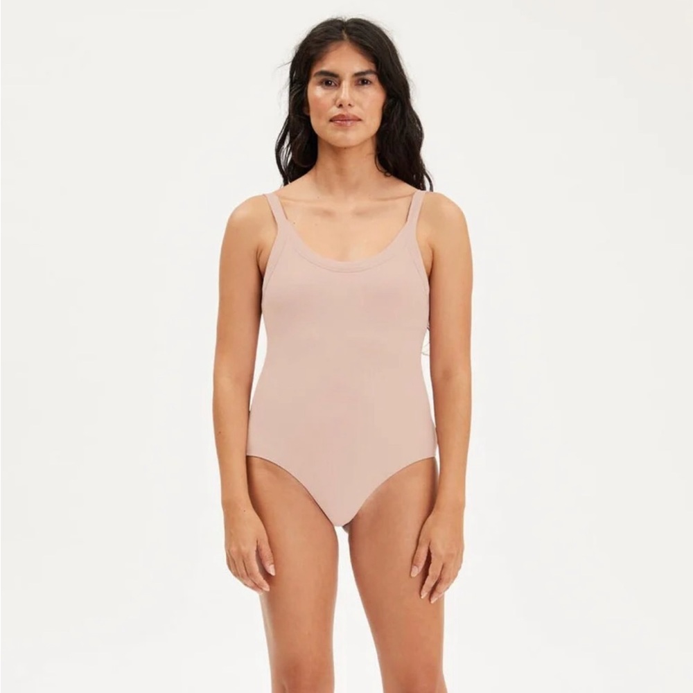NWT S girlfriend collective Petal Coco Scoop Bodysuit Small